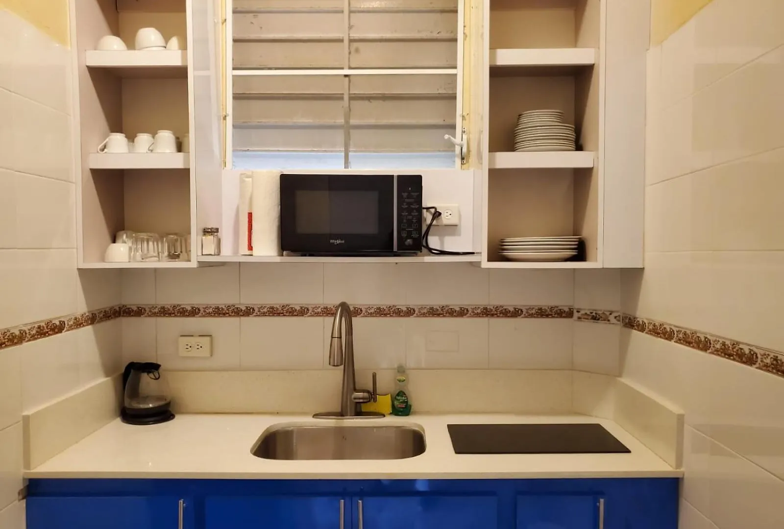 Del Valle Unit 2, Economical Large Studio Near Beach, Sleeps Up To 4 San Juan